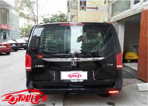 奔驰V-Class高档商务车（又名V260）-7座