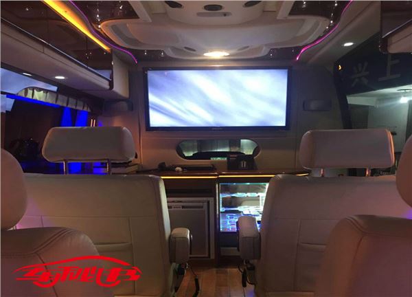 奔驰斯宾特房车-7座